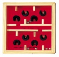 Wooden Puzzle Red - Мини игра "Вкарай топчето" 17491