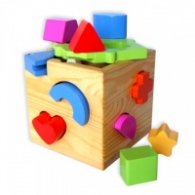Toys Pino куб за сортиране на геометрични форми 7272